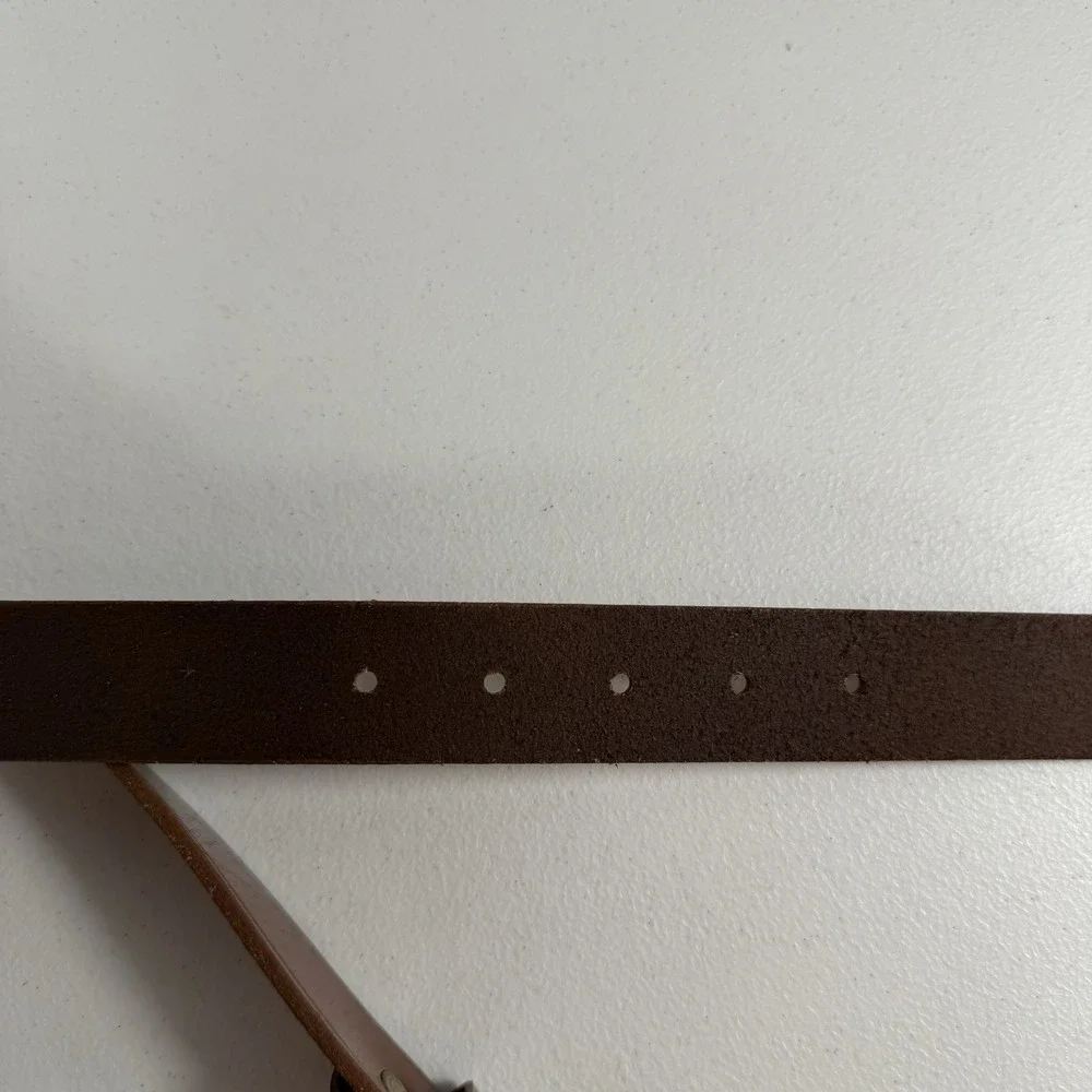 L.L. Bean Belt Men's‎ Size 46 Genuine Cowhide Leather Brown Brass Buckle USA